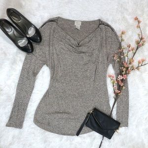 Heathered Sweater w/ Zipper details SZ L